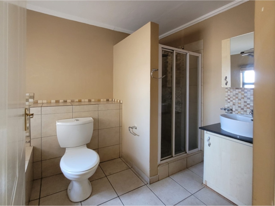 To Let 3 Bedroom Property for Rent in Kosmos North West